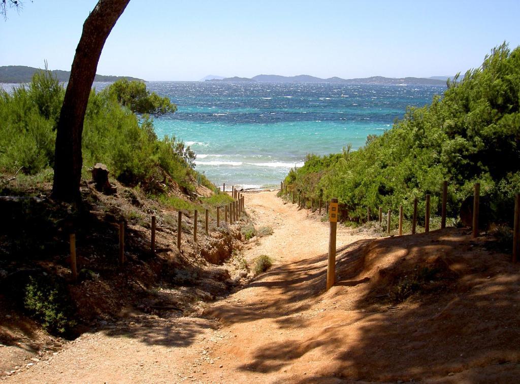 Residence Odalys Les Oceanides La Londe-les-Maures Eksteriør bilde